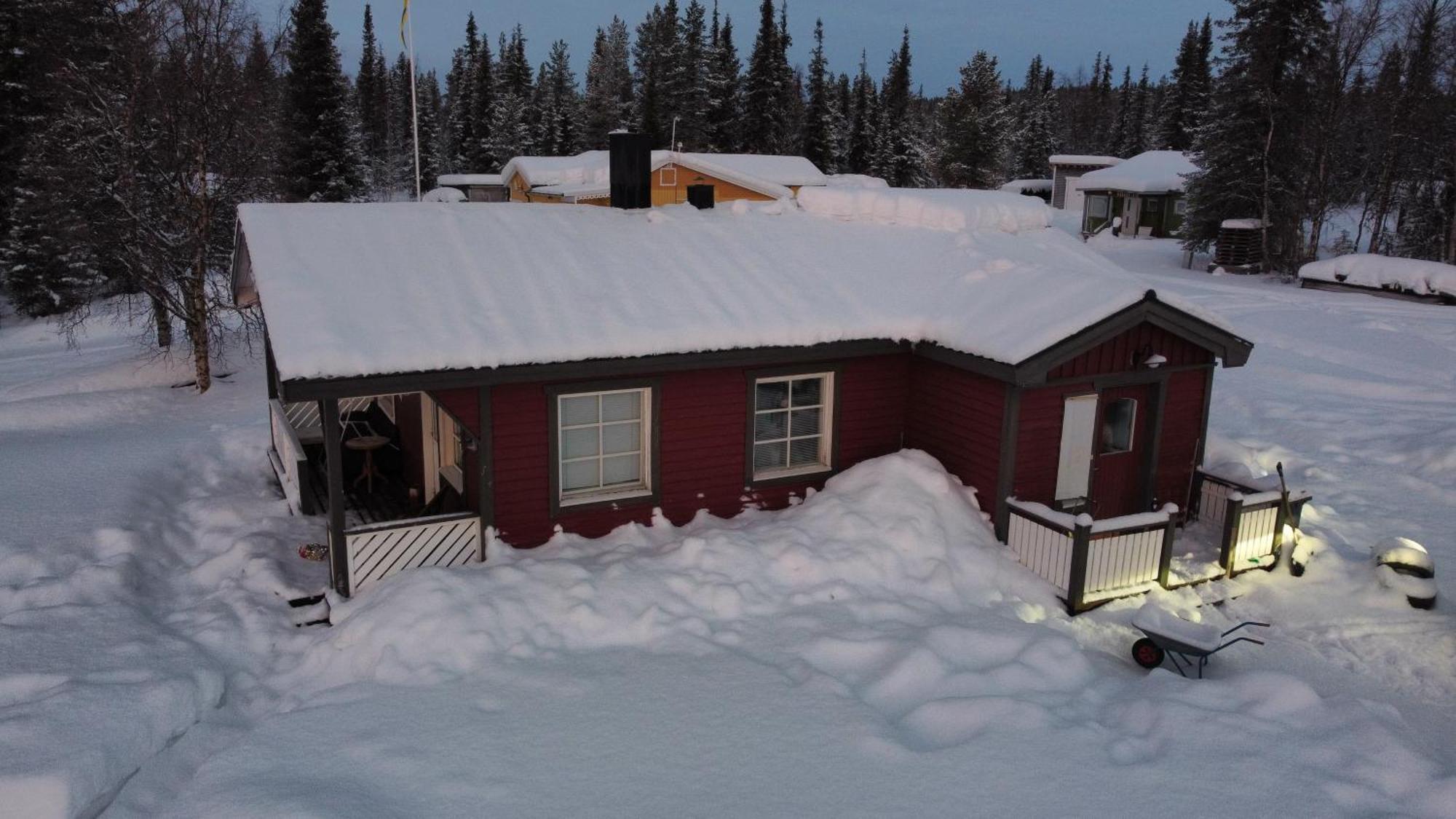 Little Adorable Red Kiruna Exterior foto